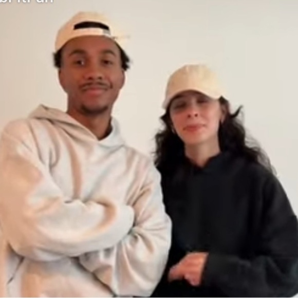 CHAMPION Running Cap In Cream Unisex - Picture 2 of 12